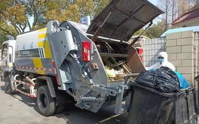 筑牢疫情防控“安全線” 道路保潔與垃圾清運(yùn)行業(yè)的行動(dòng)紀(jì)實(shí)